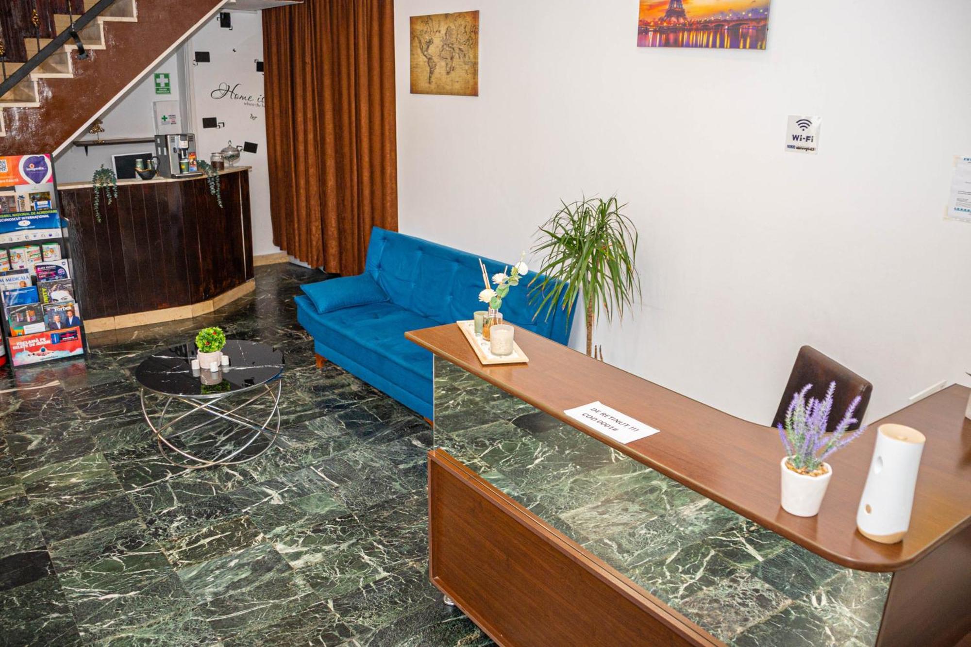 Occidental Wise Transit Hotel Бухарест Екстер'єр фото