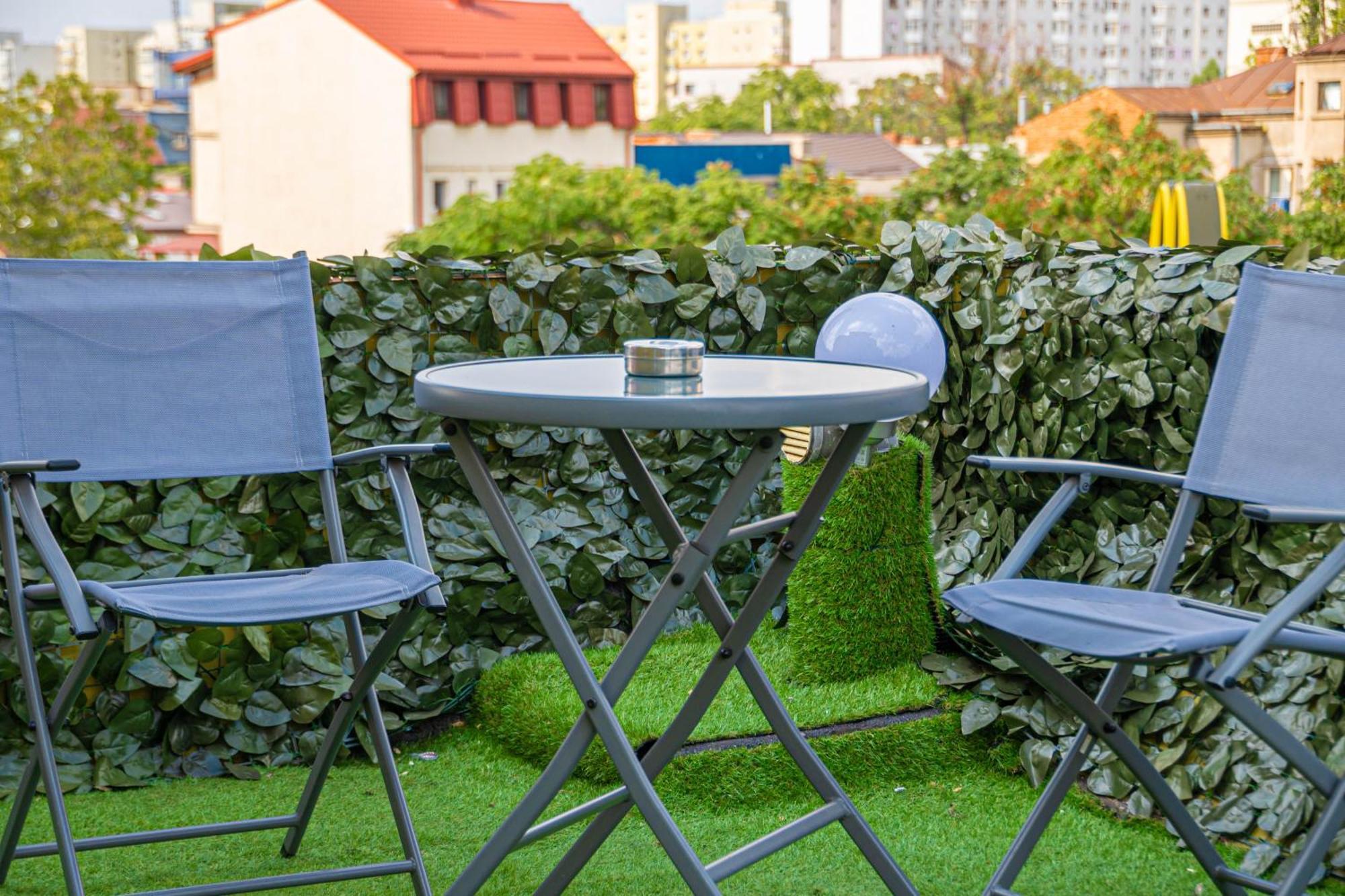 Occidental Wise Transit Hotel Бухарест Екстер'єр фото