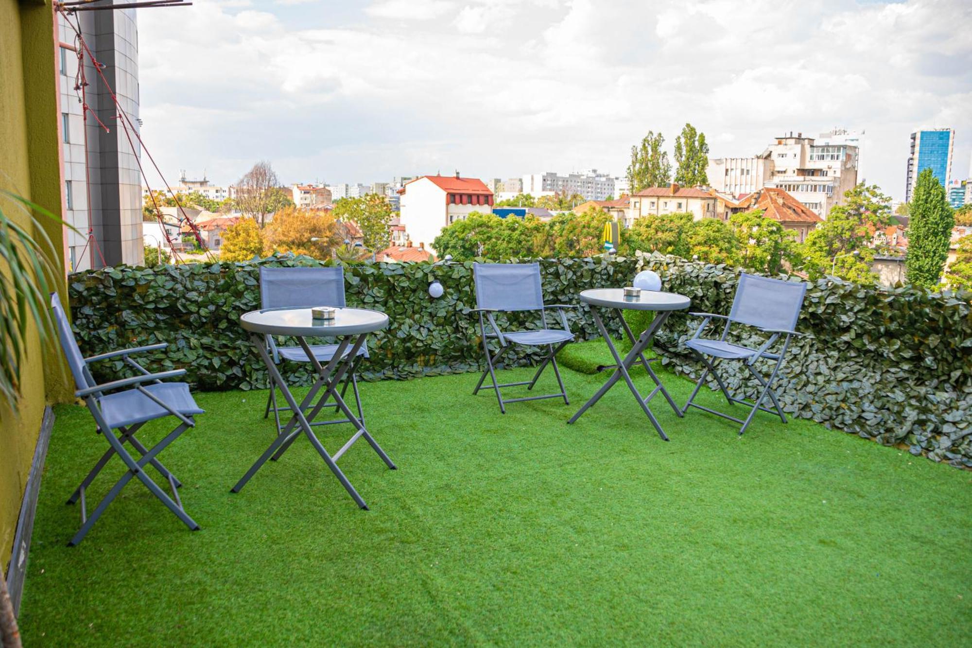 Occidental Wise Transit Hotel Бухарест Екстер'єр фото
