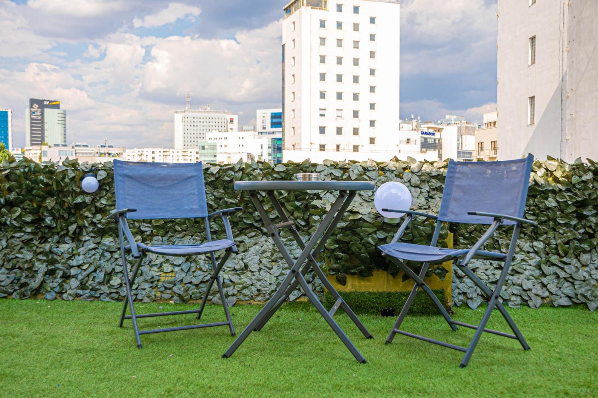 Occidental Wise Transit Hotel Бухарест Екстер'єр фото