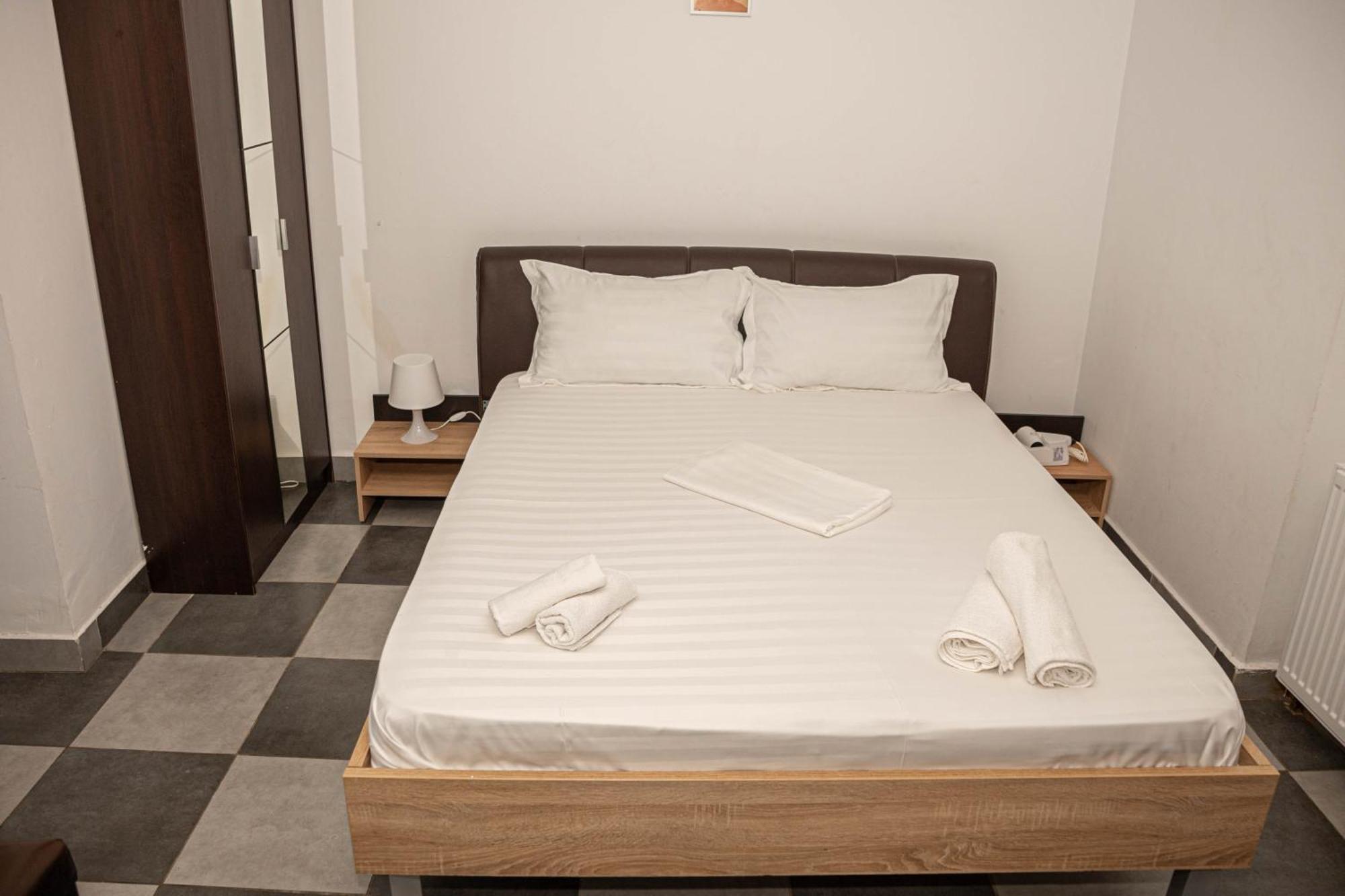 Occidental Wise Transit Hotel Бухарест Номер фото